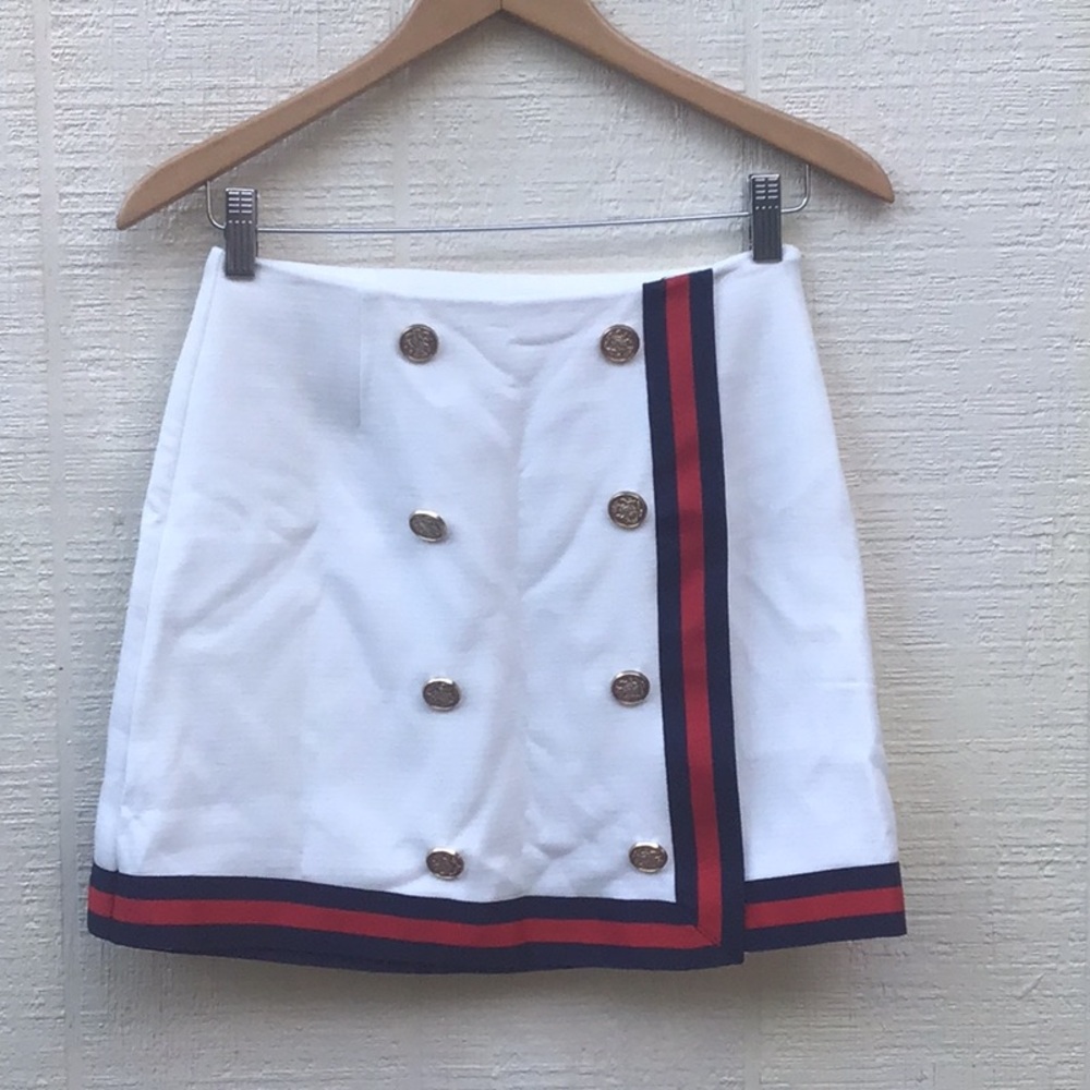 Storets button front Elegant White Skirt with Red and blue Accents